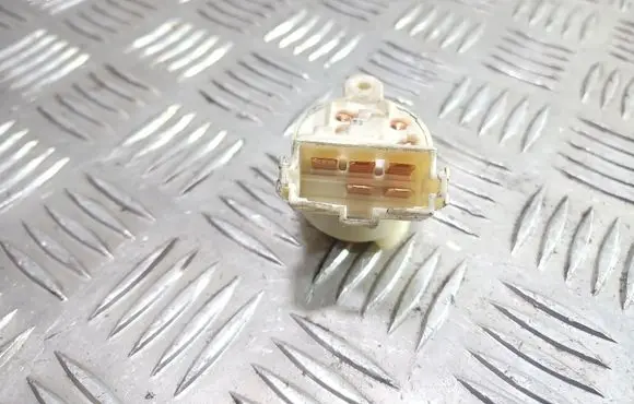 Mitsubishi Lancer VIII Ignition lock contact 