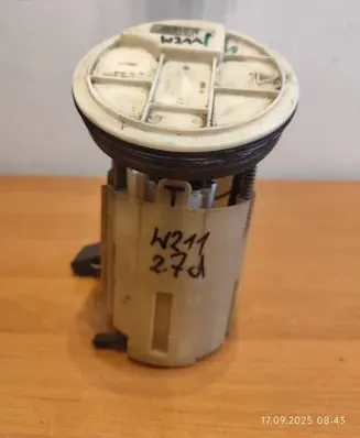 Mercedes-Benz E W211 In-tank fuel pump A2114701694 0580303018