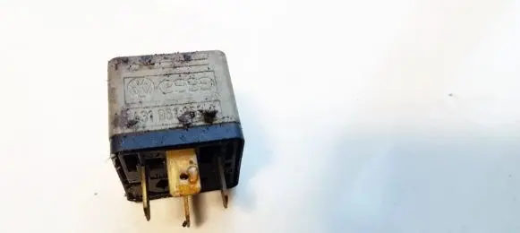 Audi A4 S4 B5 8D Other relay 431951253A