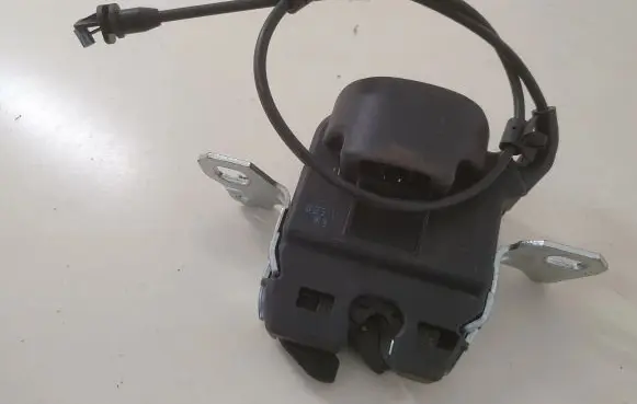 Mercedes-Benz C W205 Seat back rest lock catch A2059200476