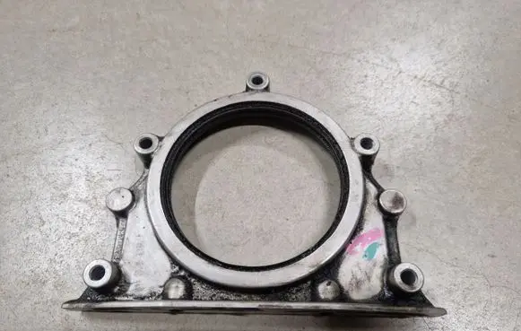 Mitsubishi L200 other engine part 