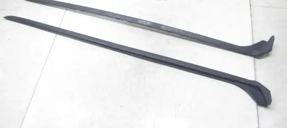 Land Rover Discovery Sport Front door windshield rail FK72-025A52-A