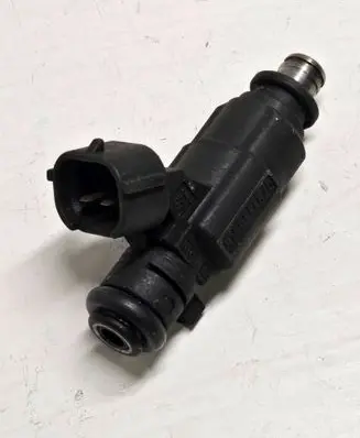 Audi A8 S8 D3 4E Fuel injector 079133551B 0280156180
