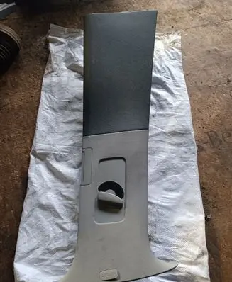 (B) pillar trim (top)