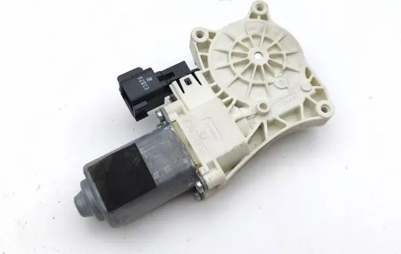 Land Rover Range Rover Evoque L551 Front door window regulator motor C39789101 08010420240076