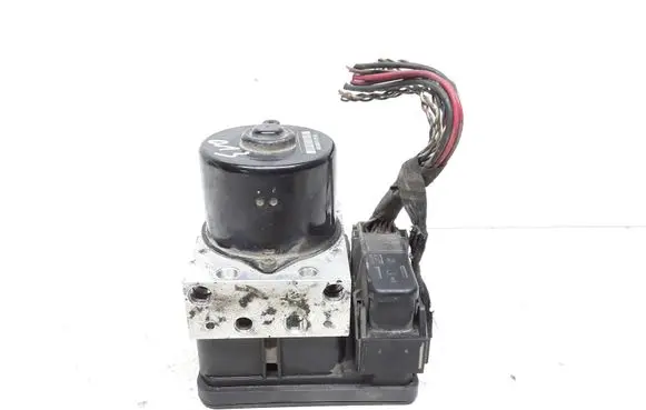 Volvo S40 ABS Pump 30736589 30736588 4N512C405EC