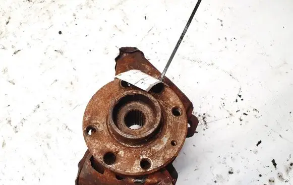 Opel Astra F Front wheel hub 80334219