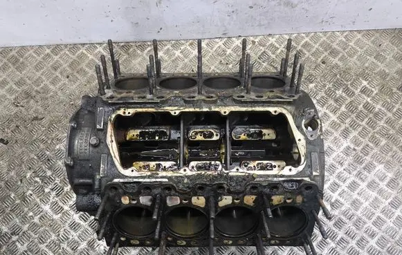 Rolls-Royce Silver Spirit Engine block SZ33948 UE42683 BA85348