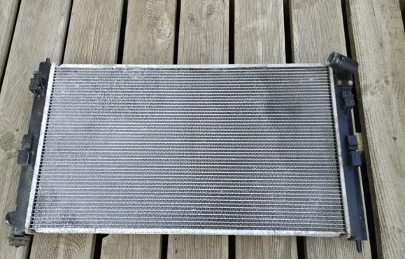 Peugeot 4007 Coolant radiator