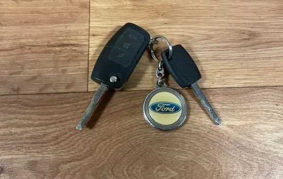Ford Focus Ignition key/card 9800