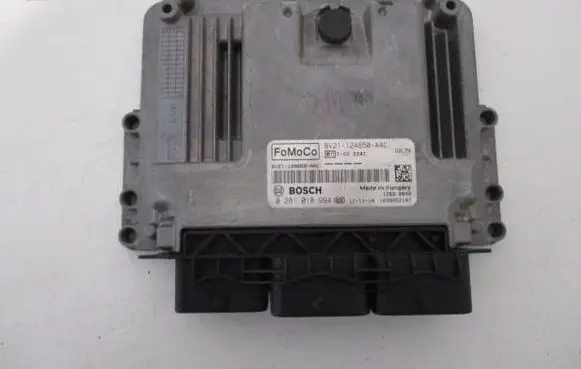 Ford Focus Engine control unit/module BV2112A650AAC