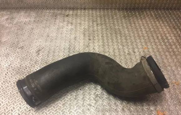 Mercedes-Benz C W202 Intercooler hose/pipe 2025281682