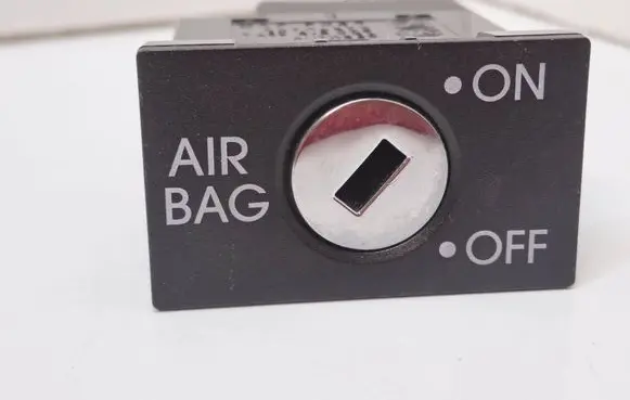 Volkswagen Touran I Passenger airbag on/off switch 6Q0919237A