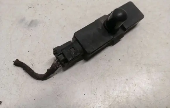 Mercedes-Benz S W220 Outside/exterior temperature sensor 2208300272