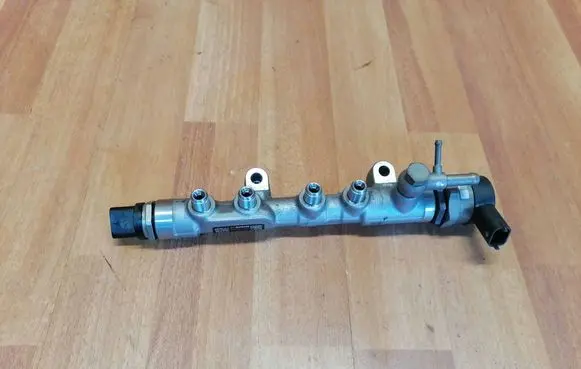 Opel Insignia B Fuel main line pipe 55510687 55516918 0445213035