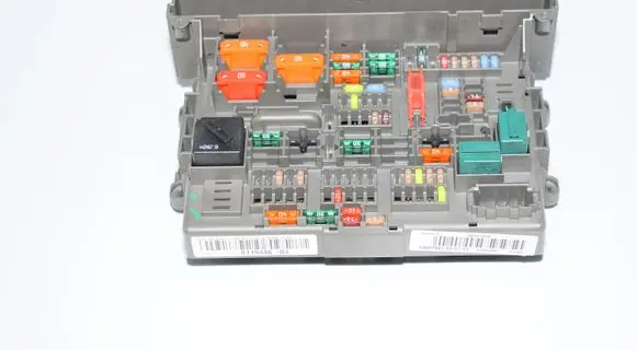 BMW 1 E81 E87 Fuse module 9119446