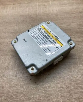 Voltage converter inverter