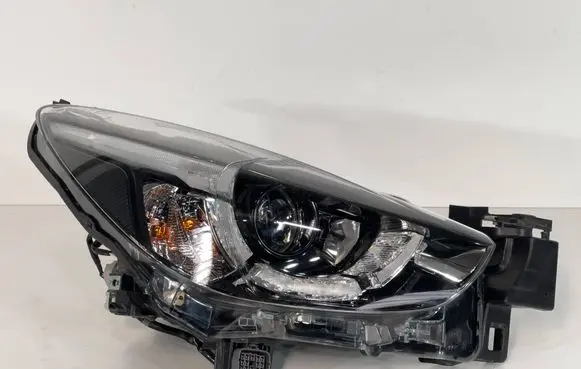 Mazda 2 Headlight/headlamp