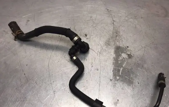 BMW 6 F12 F13 Engine coolant pipe/hose 7619707 7619700