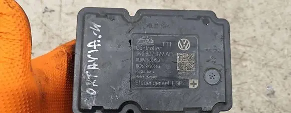 Skoda Octavia Mk2 (1Z) ABS Pump 1K0907379AP 10061930661 10096103153