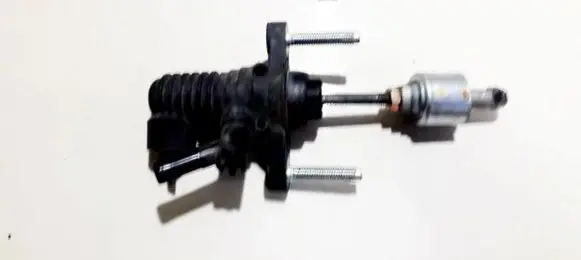 Toyota RAV 4 (XA30) Clutch master cylinder