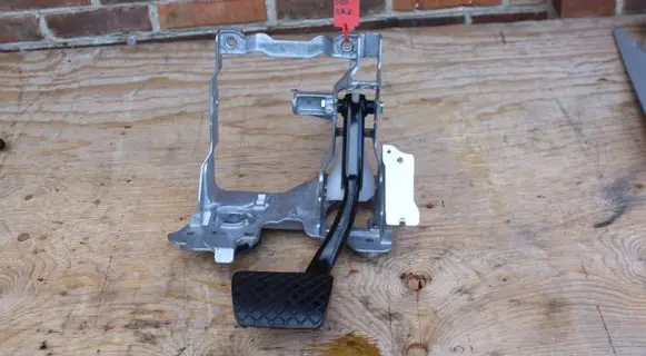 Audi A4 S4 B9 Pedal assembly 8W1721117