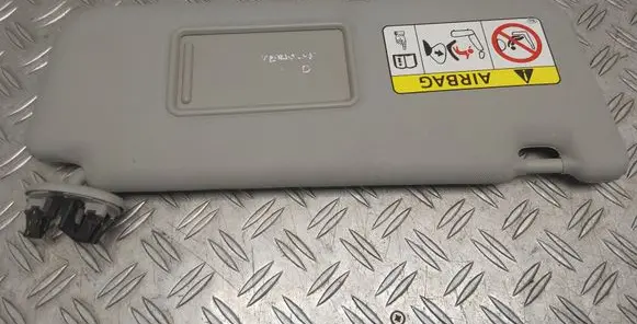 Sun visor