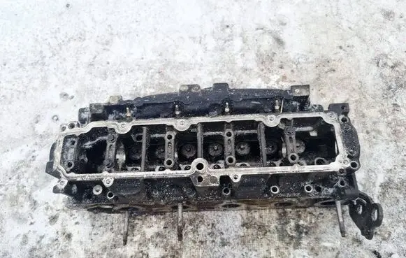 Engine head