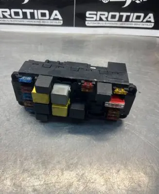 Mercedes-Benz CLK A209 C209 Fuse module 2095451001