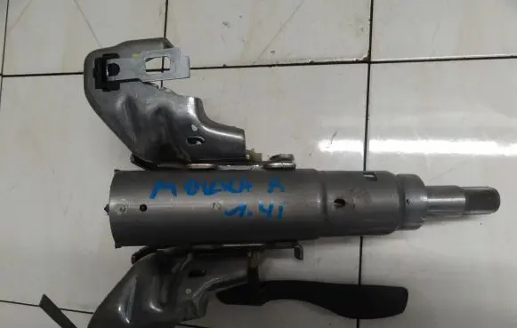 Opel Mokka Steering wheel axle 41613507