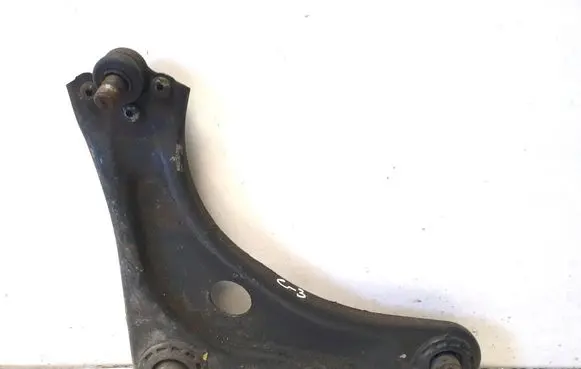 Citroen C3 Front lower control arm/wishbone 