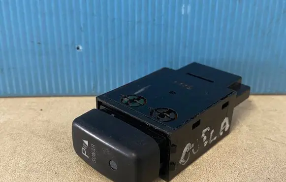 Mitsubishi Outlander Parking (PDC) sensor switch R2364