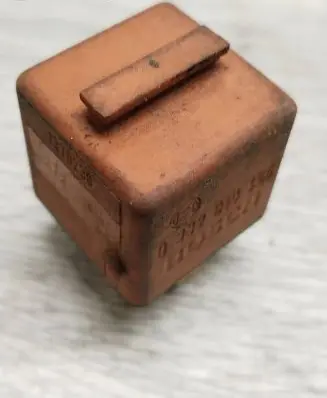 BMW 5 E39 Other relay 0332019456