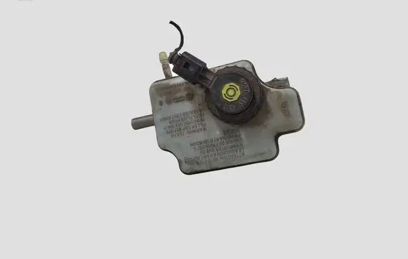 Skoda Octavia Mk2 (1Z) Master brake cylinder 1K1611301D