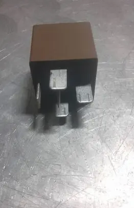 Opel Insignia A Other relay 13306940