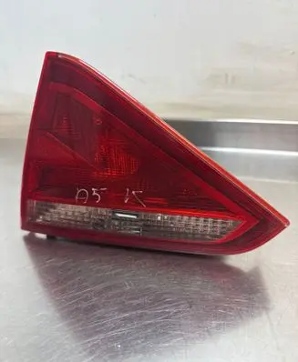 Audi A5 8T 8F Tailgate rear/tail lights 8T0945094 AU484 H940H