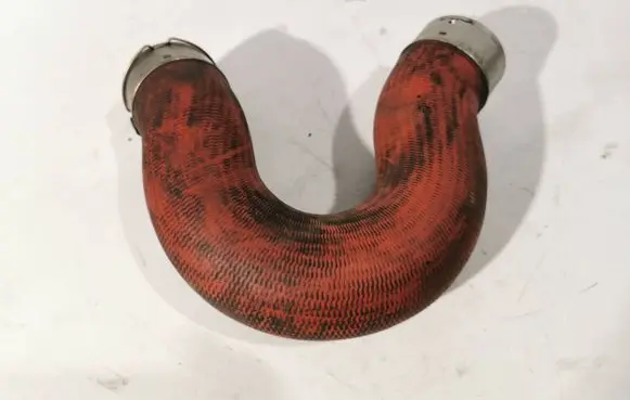 Mercedes-Benz Sprinter W907 W910 Intercooler hose/pipe