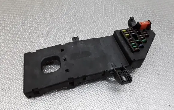 Opel Vectra C Fuse module 460023260