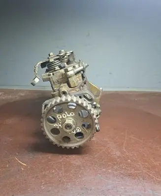 Volkswagen Polo II 86C 2F Fuel injection high pressure pump 031130107B 0460434033