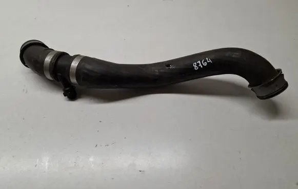 Mercedes-Benz SL AMG R231 Engine coolant pipe/hose 2315015182 A2315015182