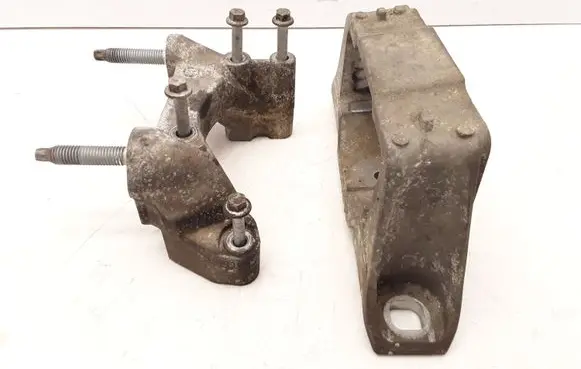 Ford Focus Engine mounting bracket 6G9Q6030 6G9Q6030AB 326C43