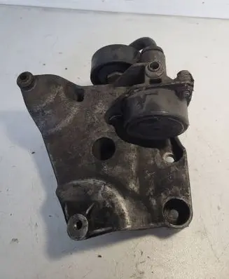 BMW 3 E90 E91 A/C compressor mount bracket 7787319