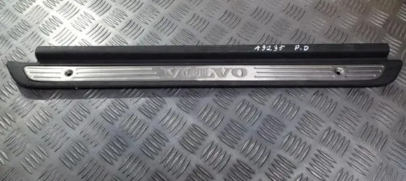 Volvo S40, V40 Front sill trim cover c130818422 c230818426