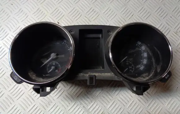 Skoda Yeti (5L) Speedometer (instrument cluster) 5L0920840G