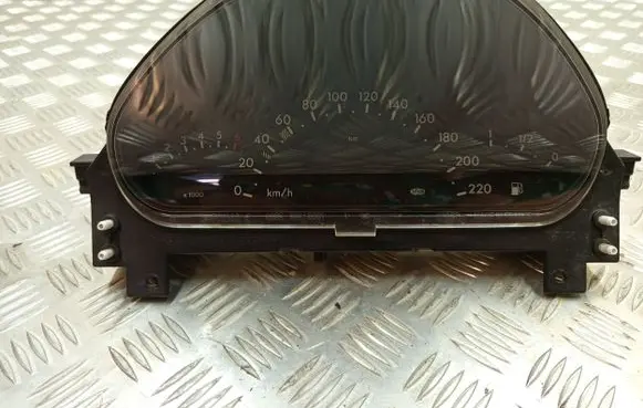 Mercedes-Benz A W168 Speedometer (instrument cluster) A1685407711 0010250009 09055689902