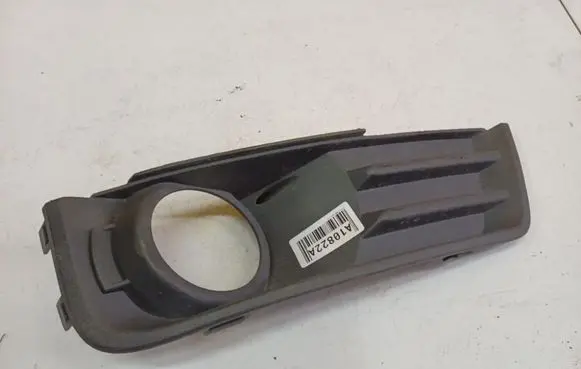 Ford Focus C-MAX Front bumper lower grill 3M51R19952AD 3M51-R19952-AD