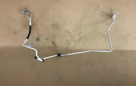 Audi Q3 8U Air conditioning (A/C) pipe/hose 8U0820741C