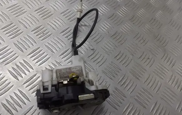 Fiat Panda II Rear door lock 46803515