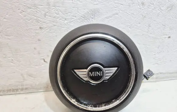 Mini Clubman F54 Steering wheel airbag 623168900