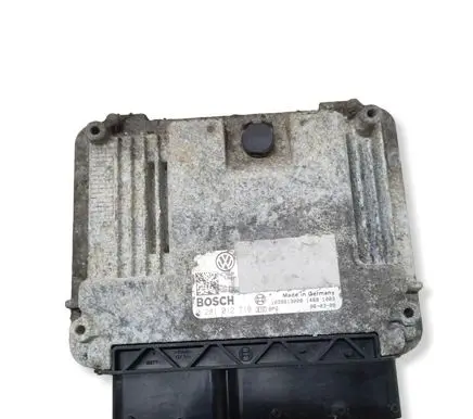 Volkswagen PASSAT B6 Engine control unit/module 0281012719 1039S13008
